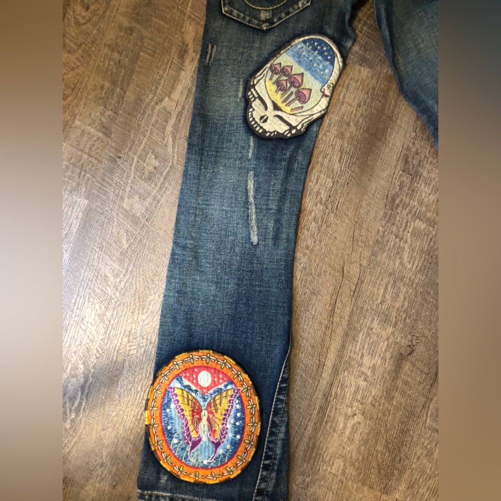 TRUE RELIGION JEANS - Picture 10 of 15